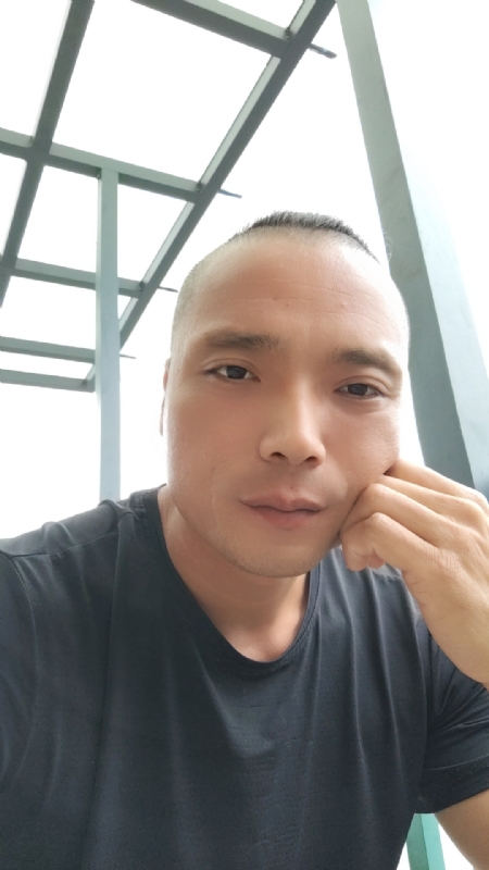伯爵的第三张照片--福州相亲服务中心