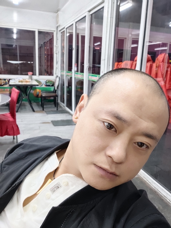 大连相亲的第一张照片--福州相亲服务中心