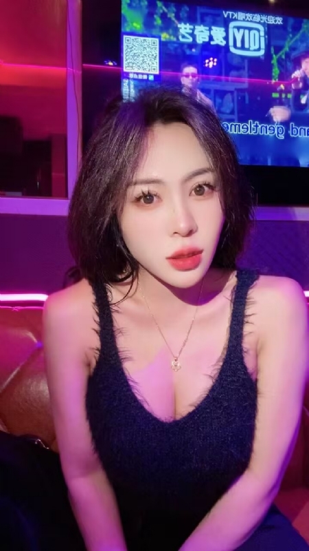 素素可月的第一张照片--福州相亲服务中心
