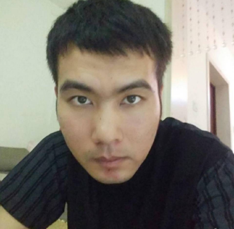 哭泣的小三的第二张照片--福州相亲服务中心