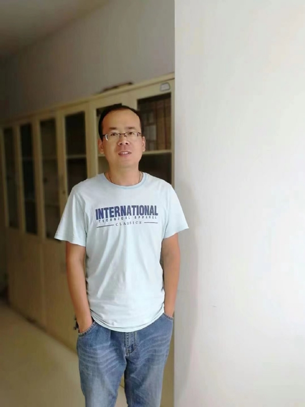 黄土麦田的第三张照片--福州相亲服务中心