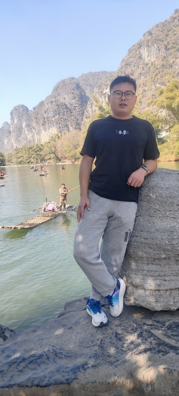 受过伤的狼的第三张照片--福州相亲服务中心