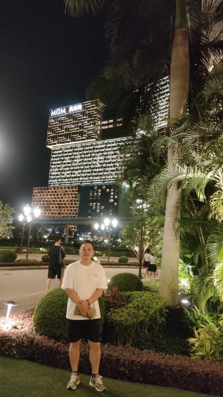 熟悉的身影的第一张照片--福州相亲服务中心