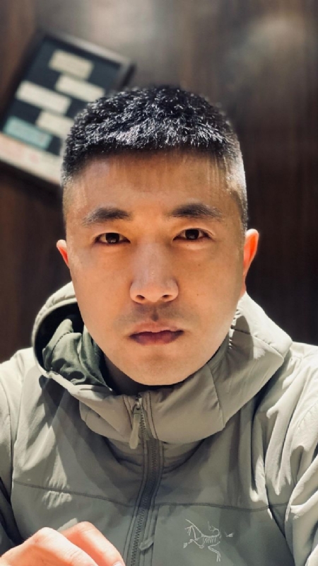 山中何缘的第一张照片--福州相亲服务中心