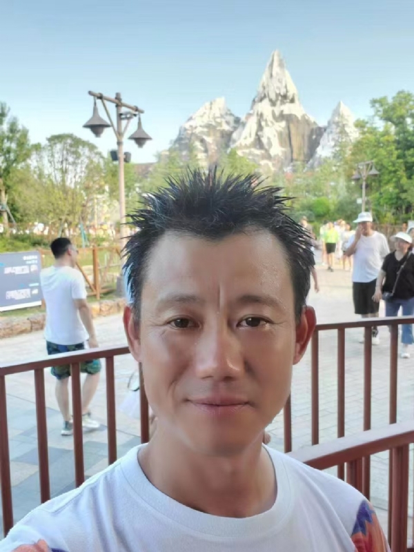 艾氏涂料博的第一张照片--福州相亲服务中心
