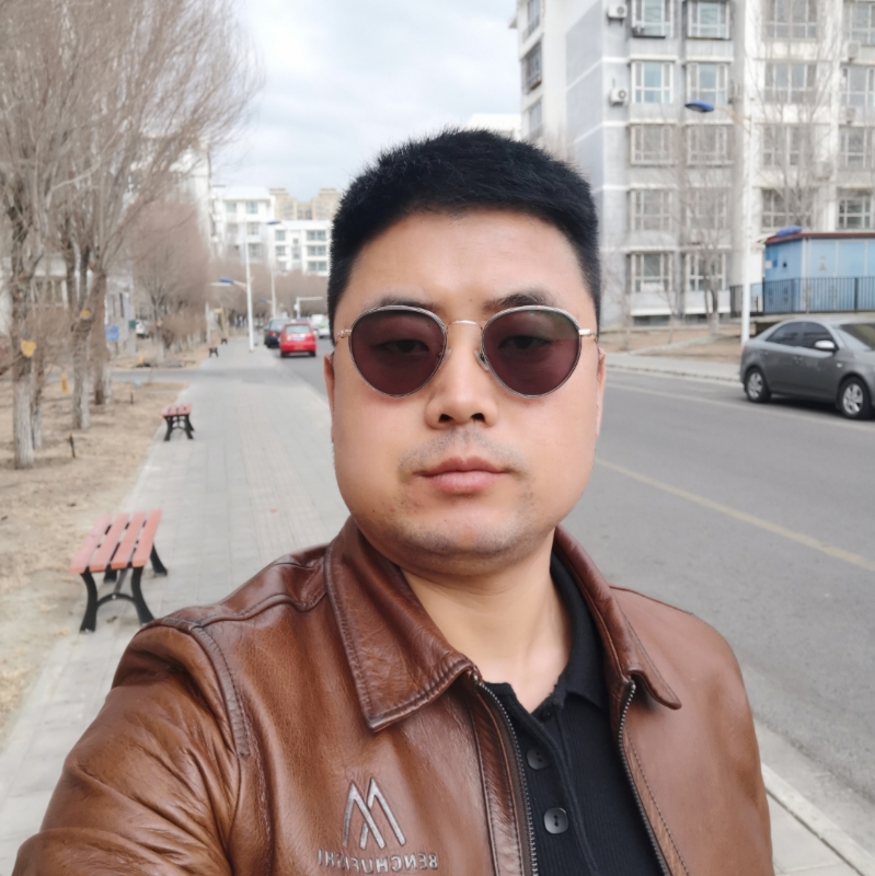 月下听风的第一张照片--福州相亲服务中心
