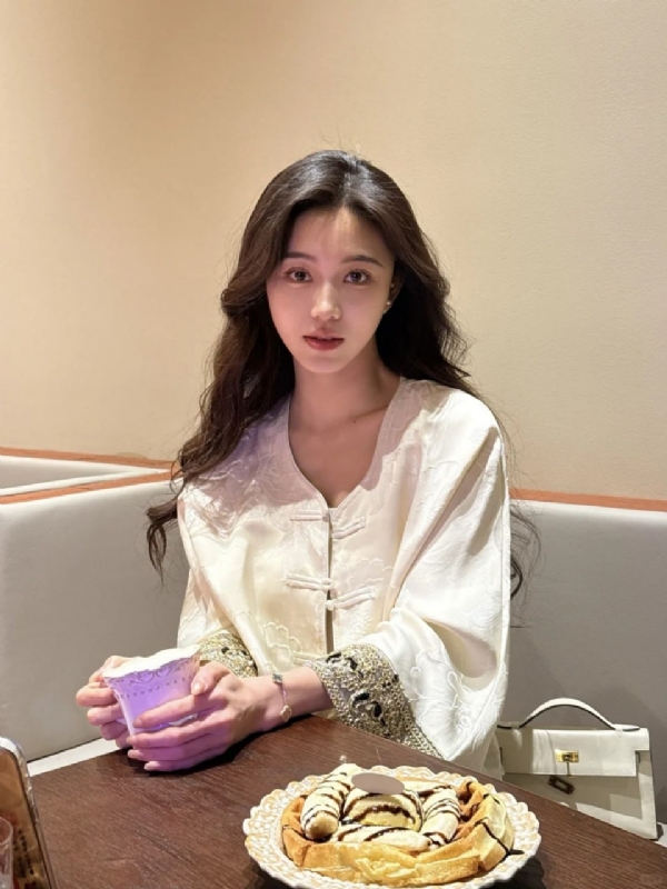 Anna的第一张照片--福州相亲服务中心