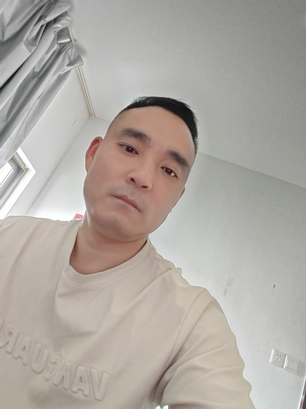 小锋的第一张照片--福州相亲服务中心