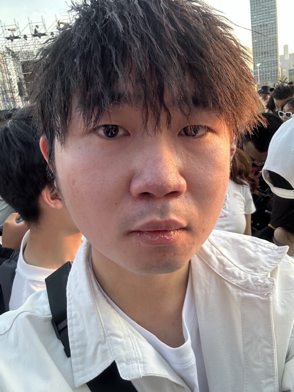 会修电脑的小杨的第一张照片--福州相亲服务中心