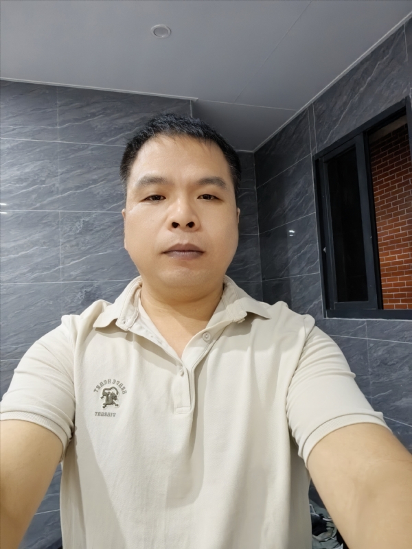 刘两水的第一张照片--福州相亲服务中心