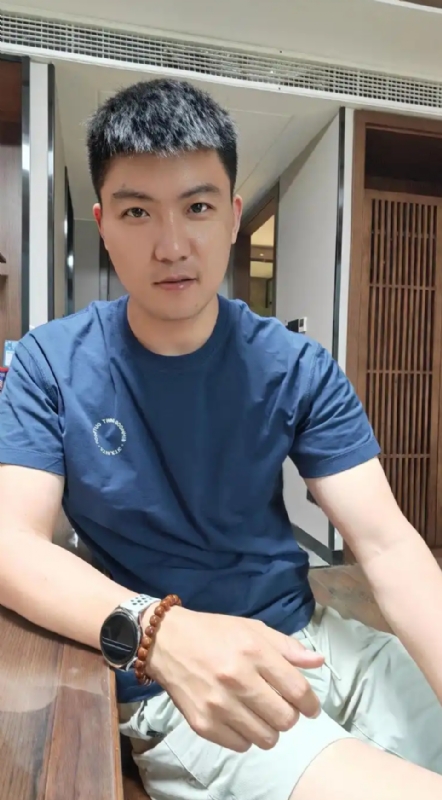 大鹏展翅的第三张照片--福州相亲服务中心