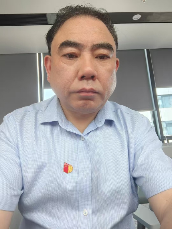 邹先生的第二张照片--福州相亲服务中心